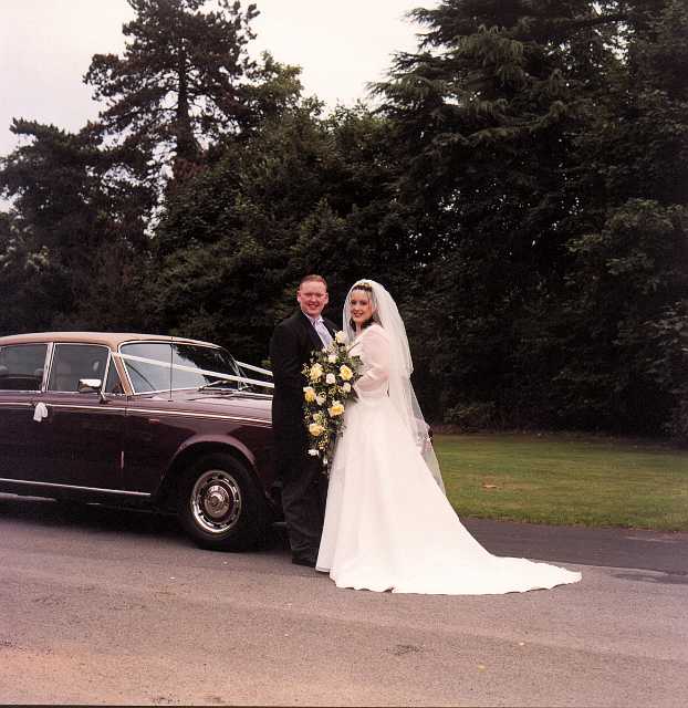 49_-_Bride_Groom_and_Car.jpg